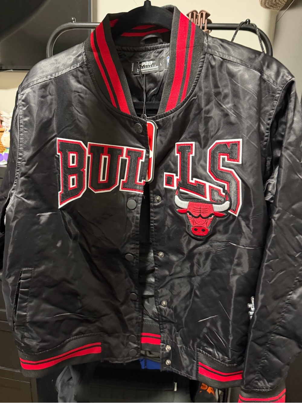 Pro Player Chicago Bulls Black Satin Bomber Jacket with Red Trim